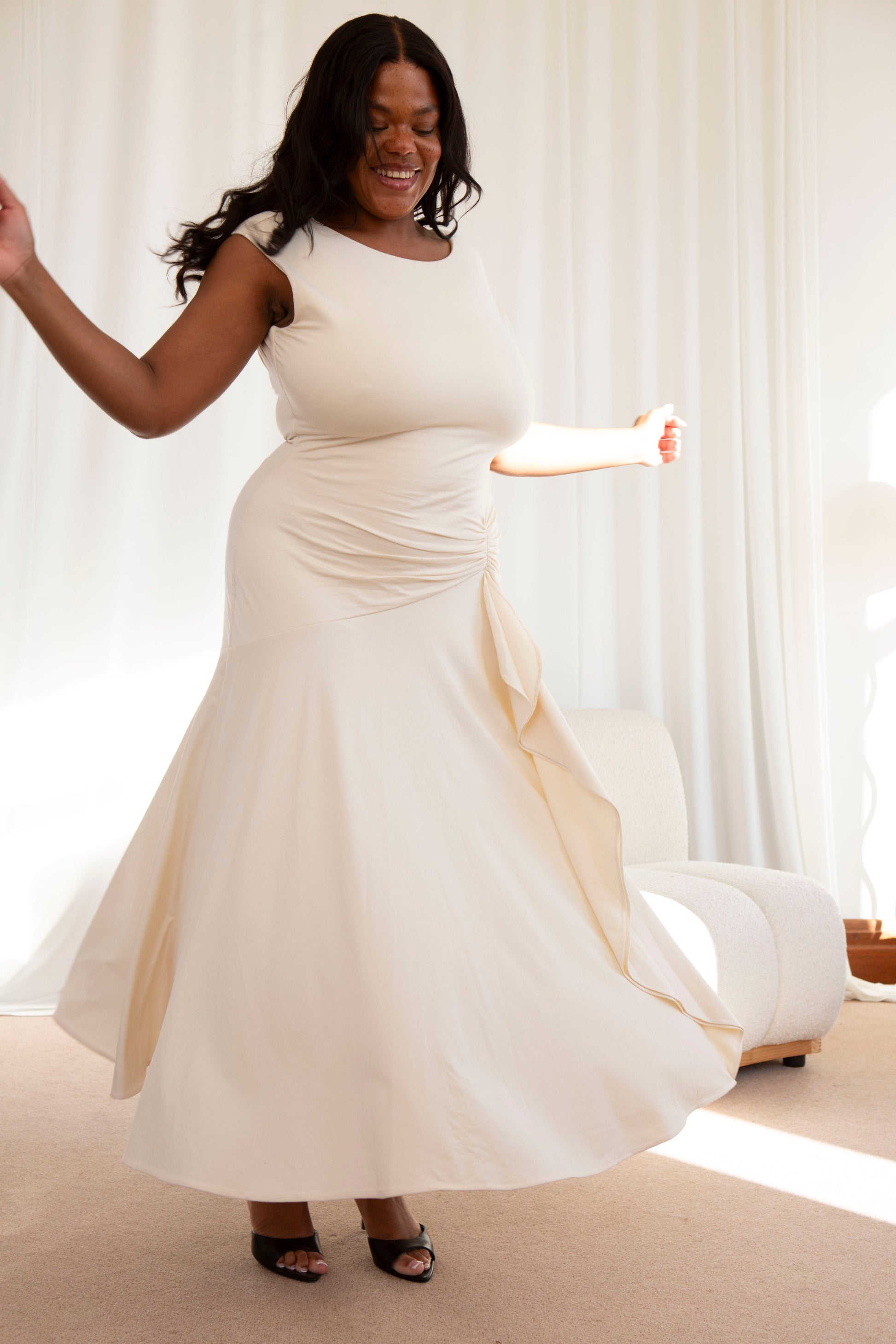 Angelina Maxi Dress: Effortless Elegance for Special Occasions
