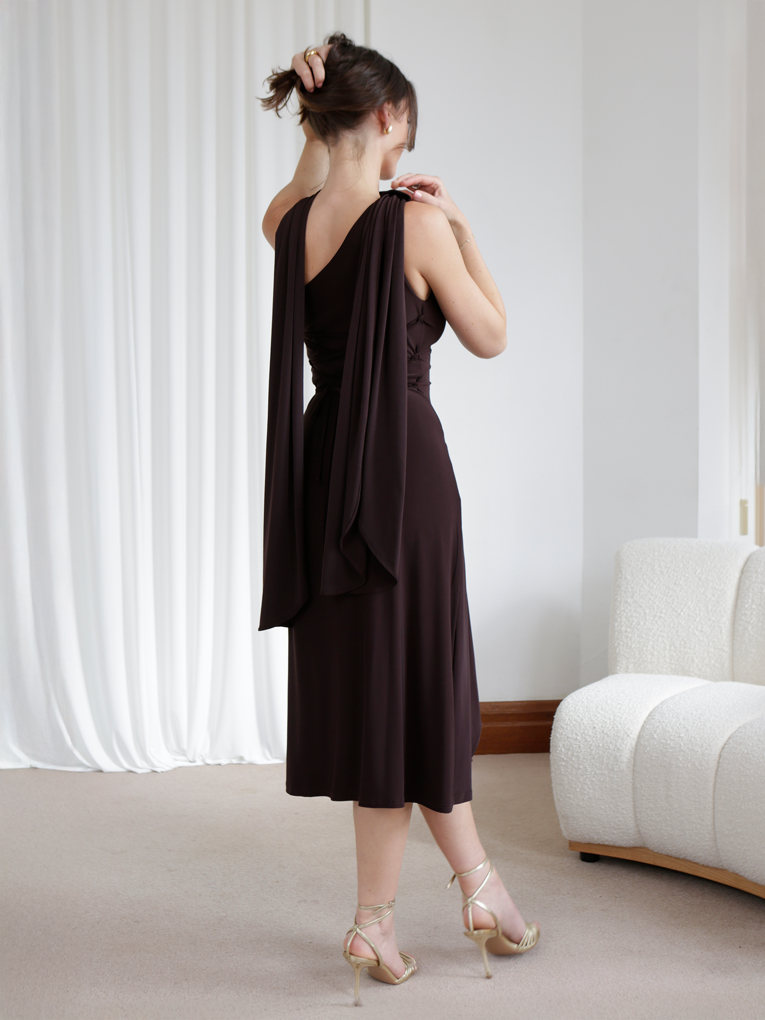 Astoria Dress: Timeless Elegance & Versatility