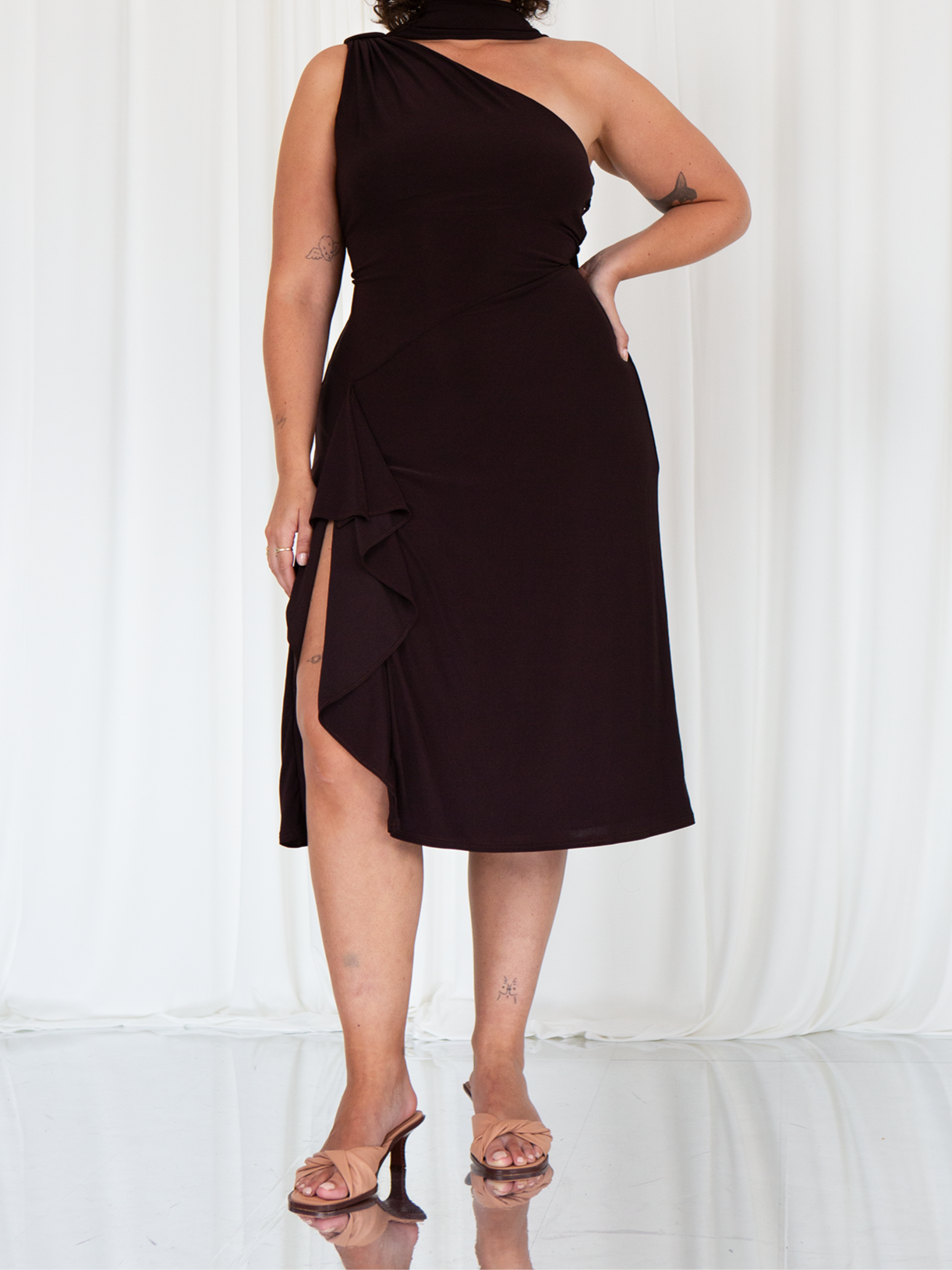Astoria Dress: Timeless Elegance & Versatility