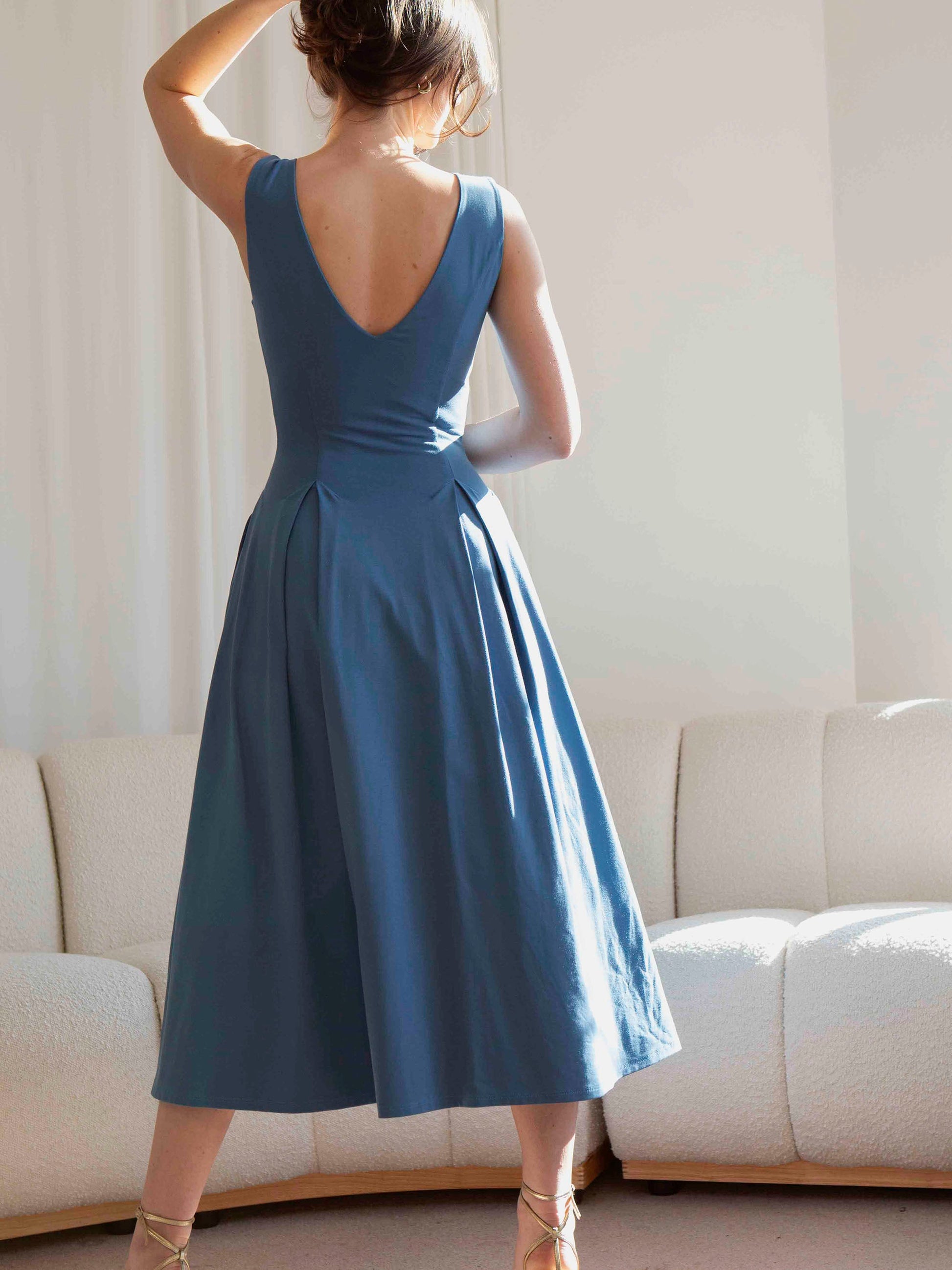 Chelsea Dress: Elegant, Flattering & Comfortable