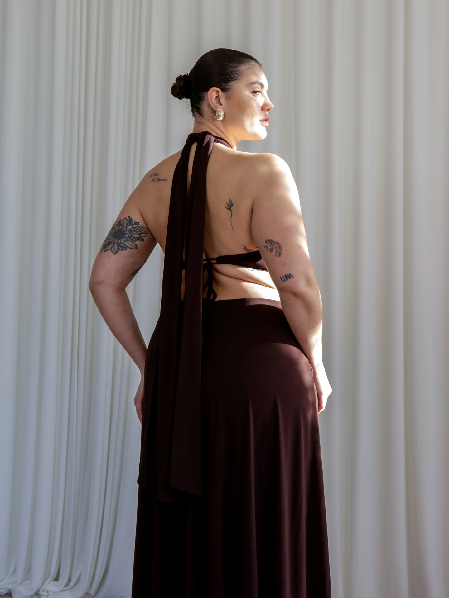 Echo Dress: Effortless Elegance & Timeless Style