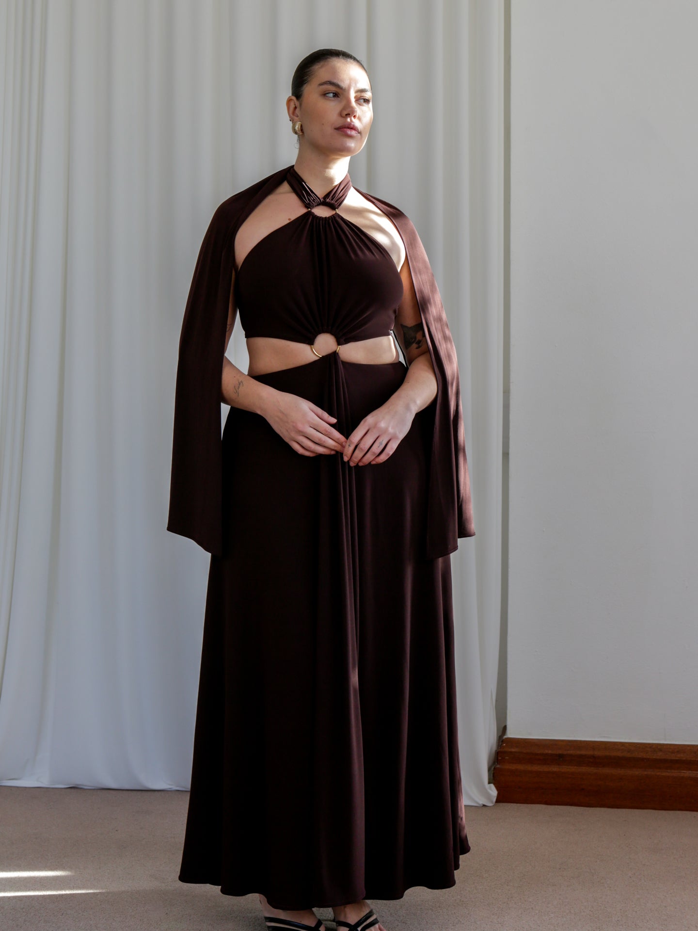 Echo Dress: Effortless Elegance & Timeless Style