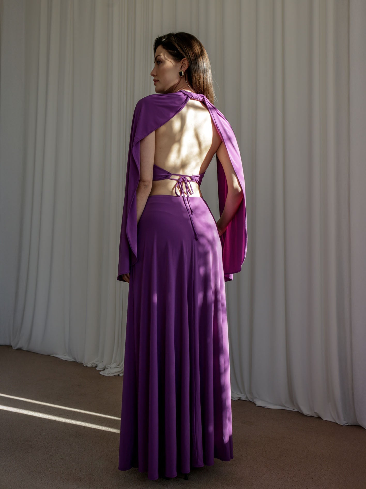 Echo Dress: Effortless Elegance & Timeless Style
