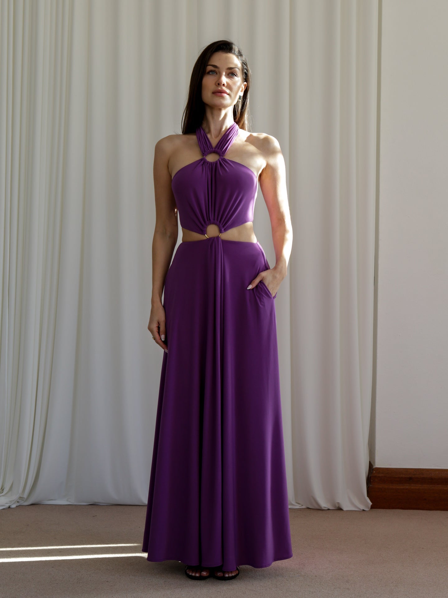 Echo Dress: Effortless Elegance & Timeless Style