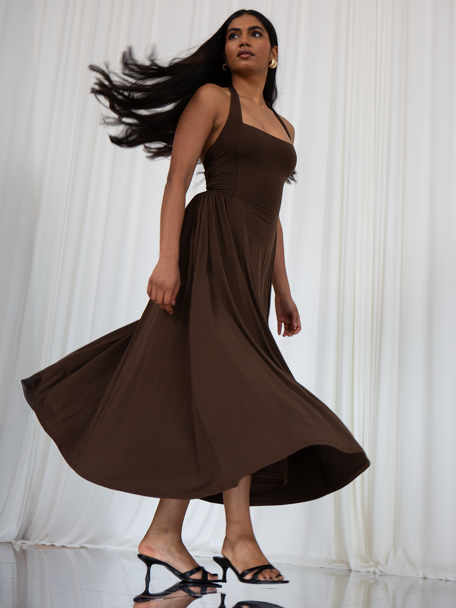 Elio Dress: Minimal Elegance & Perfect Fit