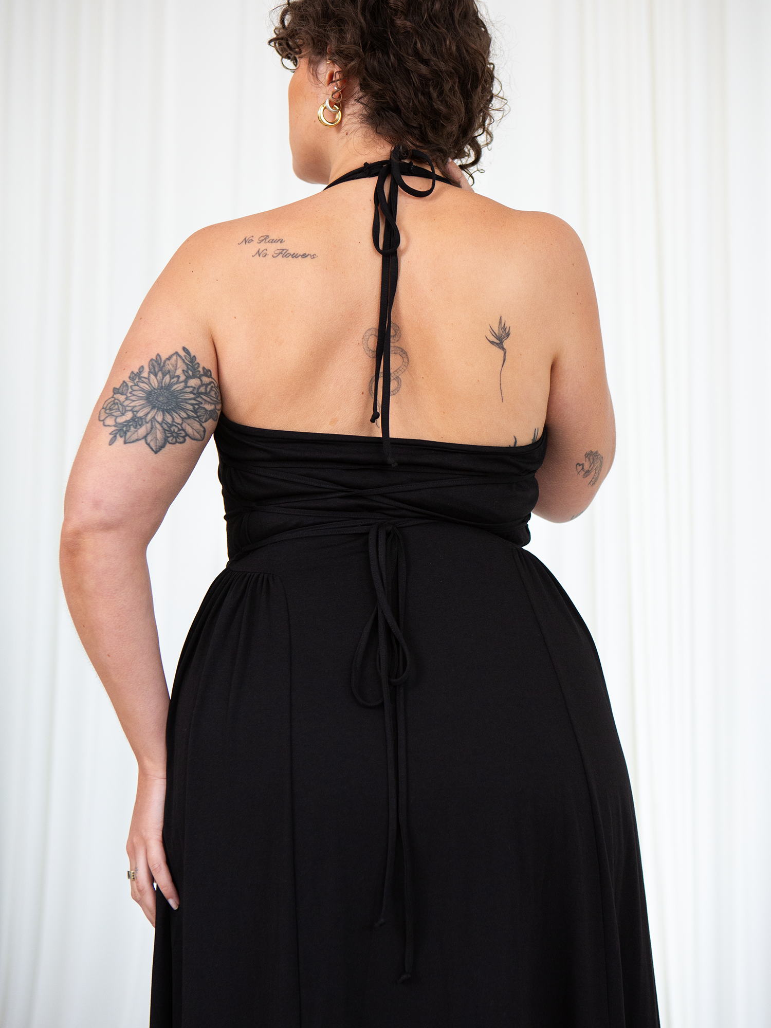 Elio Dress: Minimal Elegance & Perfect Fit
