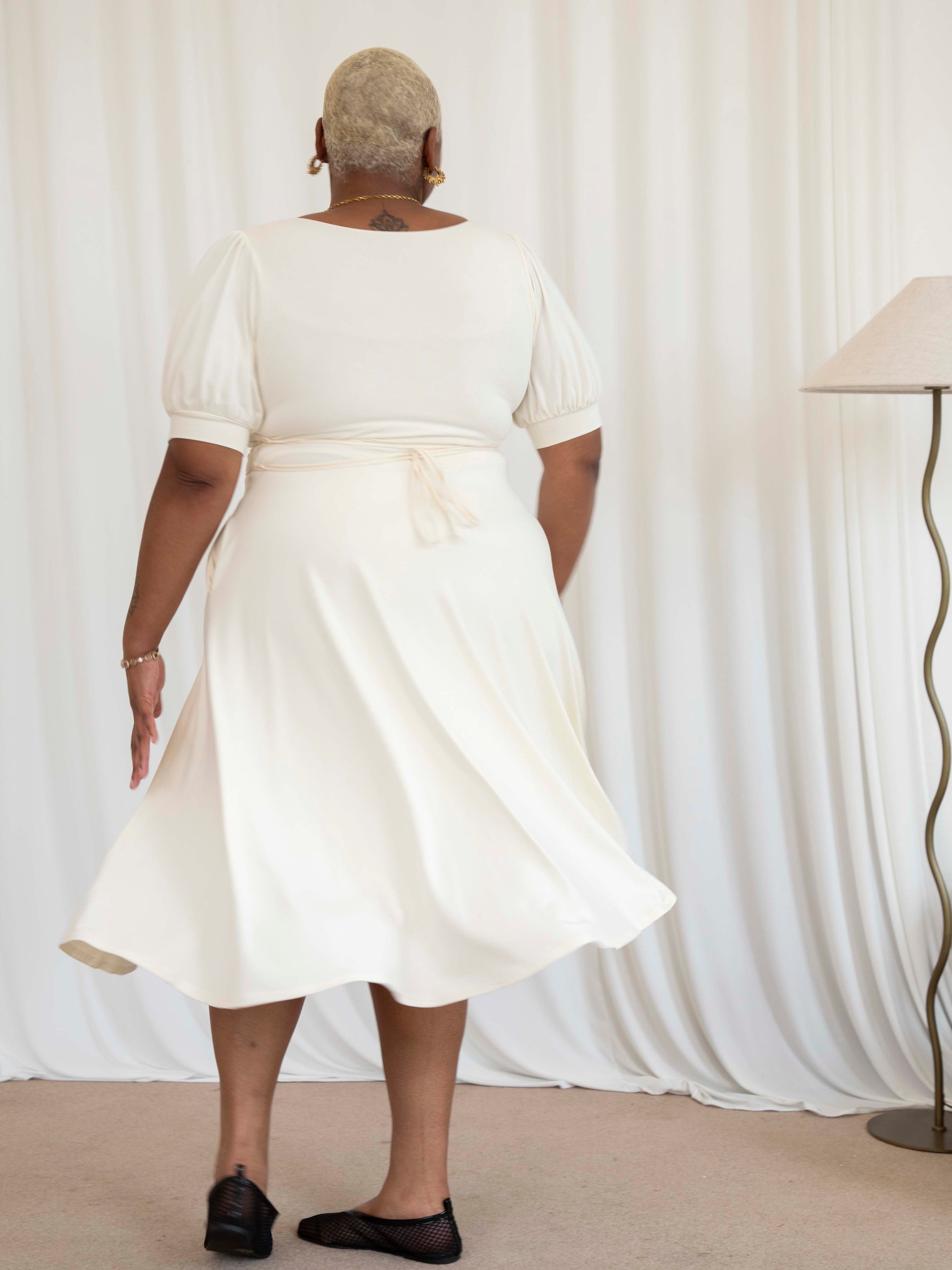 Elsie Dress: Elegant, Comfortable & Versatile Style