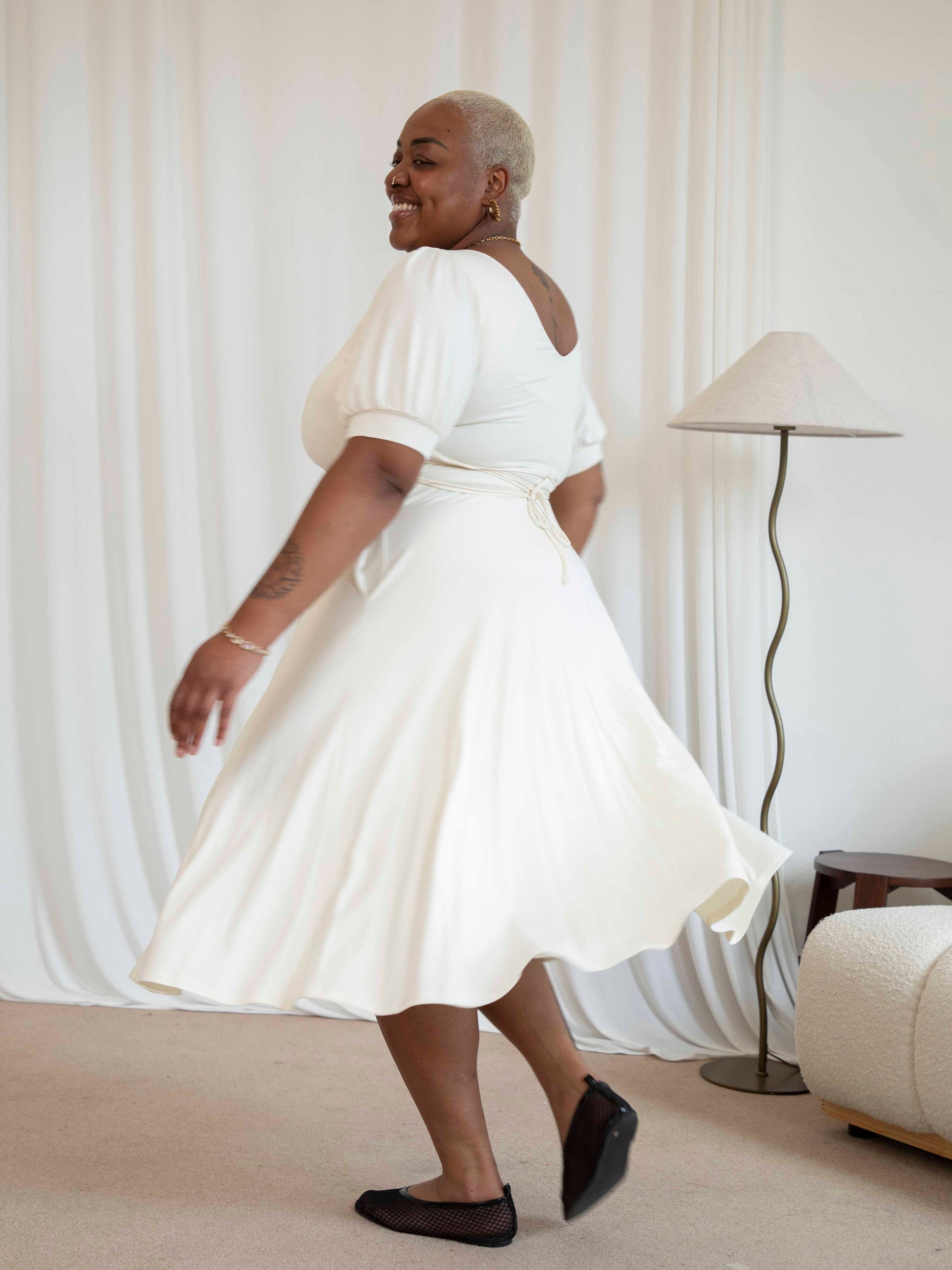 Elsie Dress: Elegant, Comfortable & Versatile Style