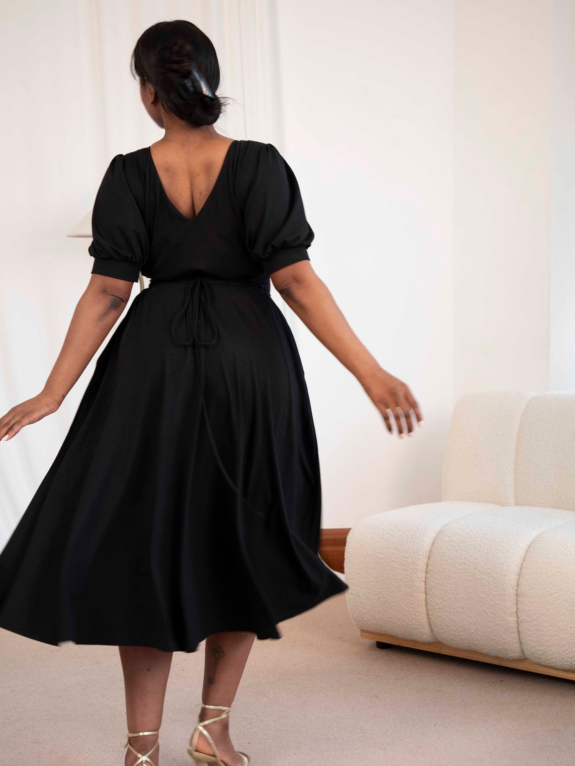 Elsie Dress: Elegant, Comfortable & Versatile Style