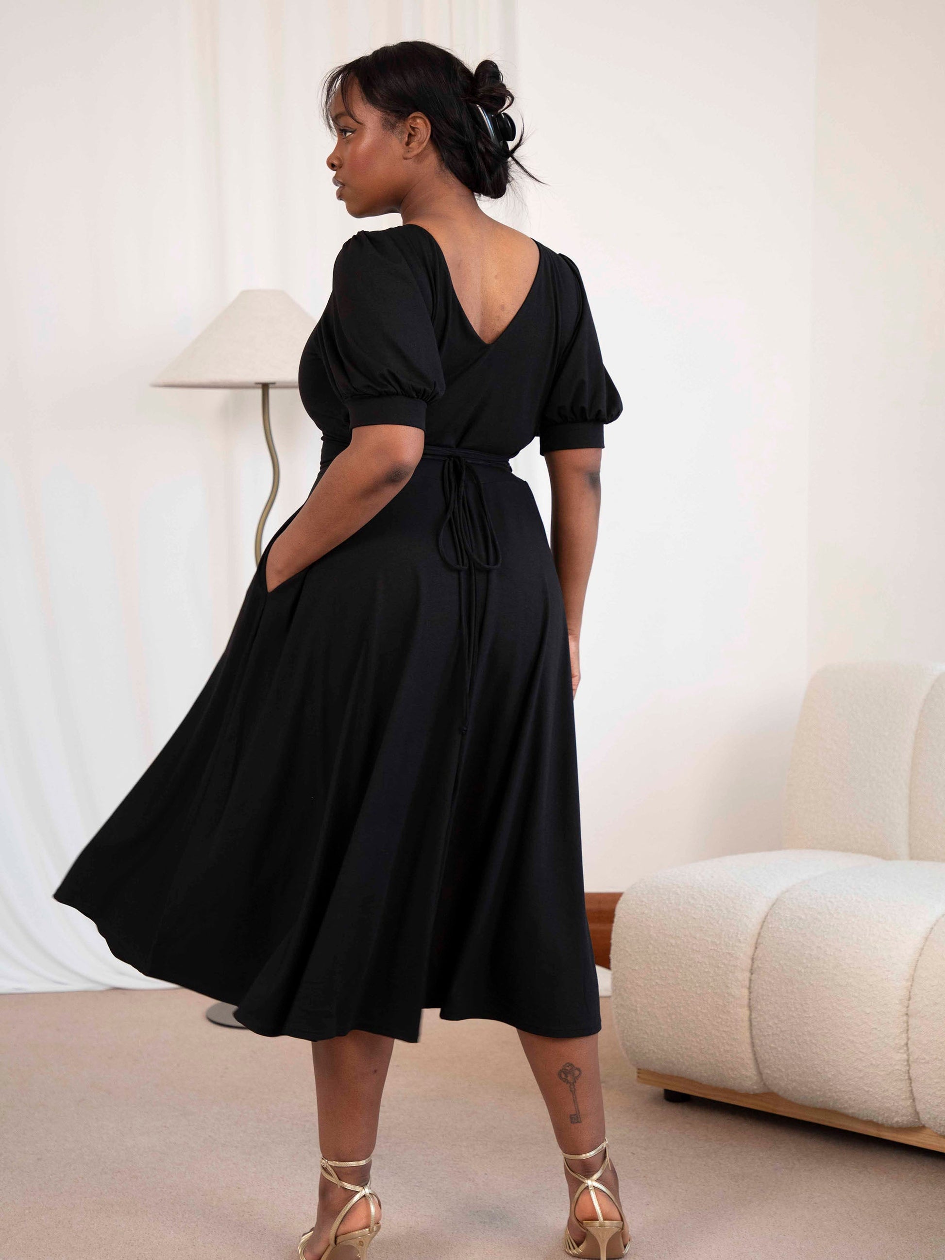 Elsie Dress: Elegant, Comfortable & Versatile Style