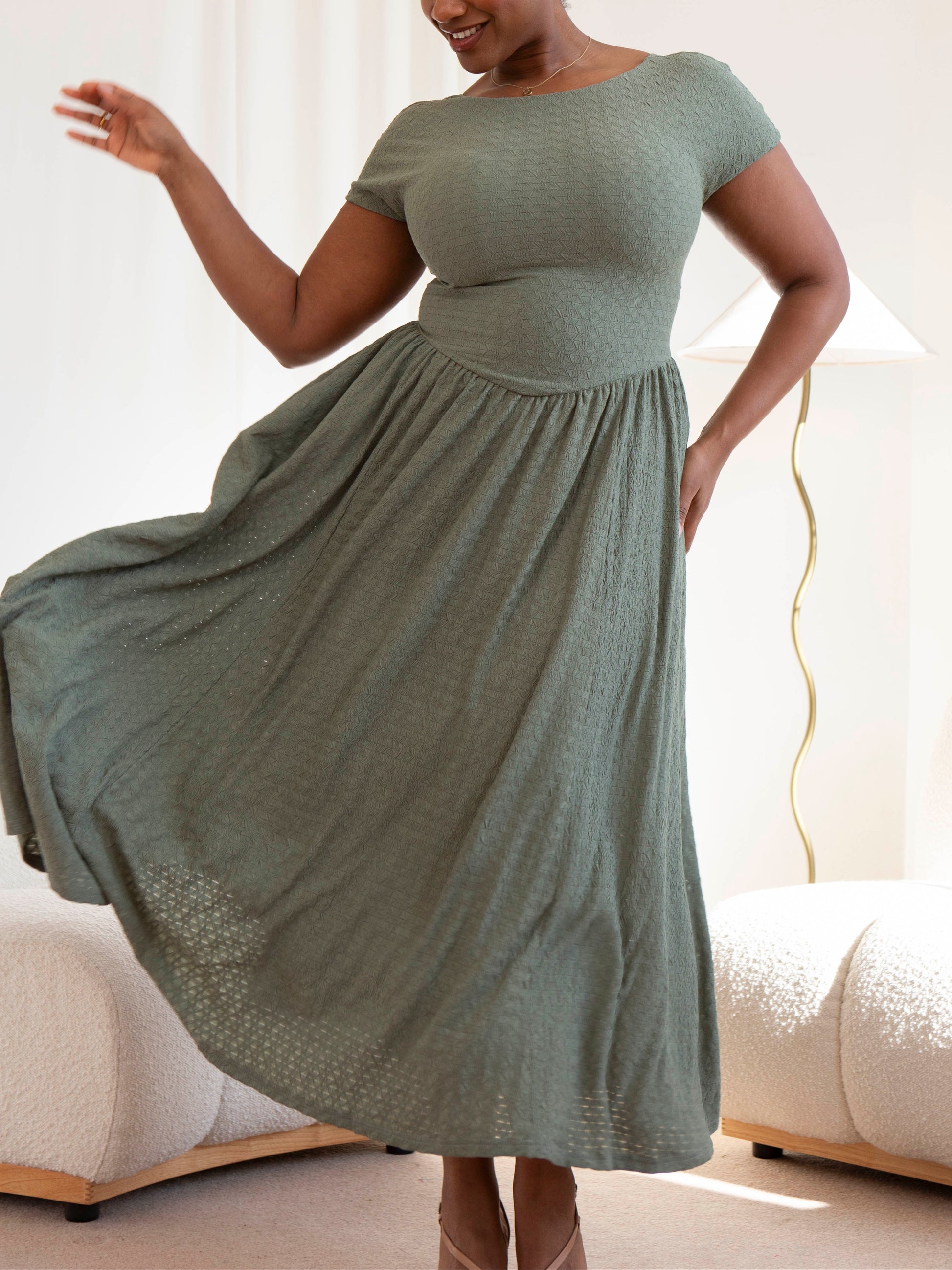 Georgia Dress: Sculpting Style & Versatility