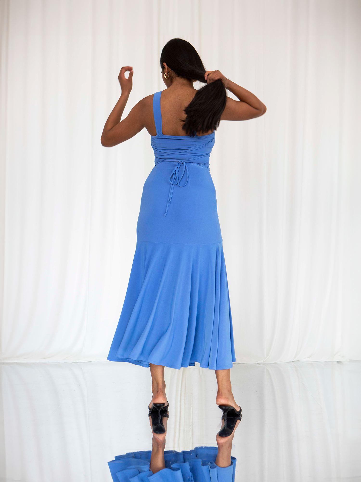 Ives Dress: Vintage Elegance & Sustainable Style