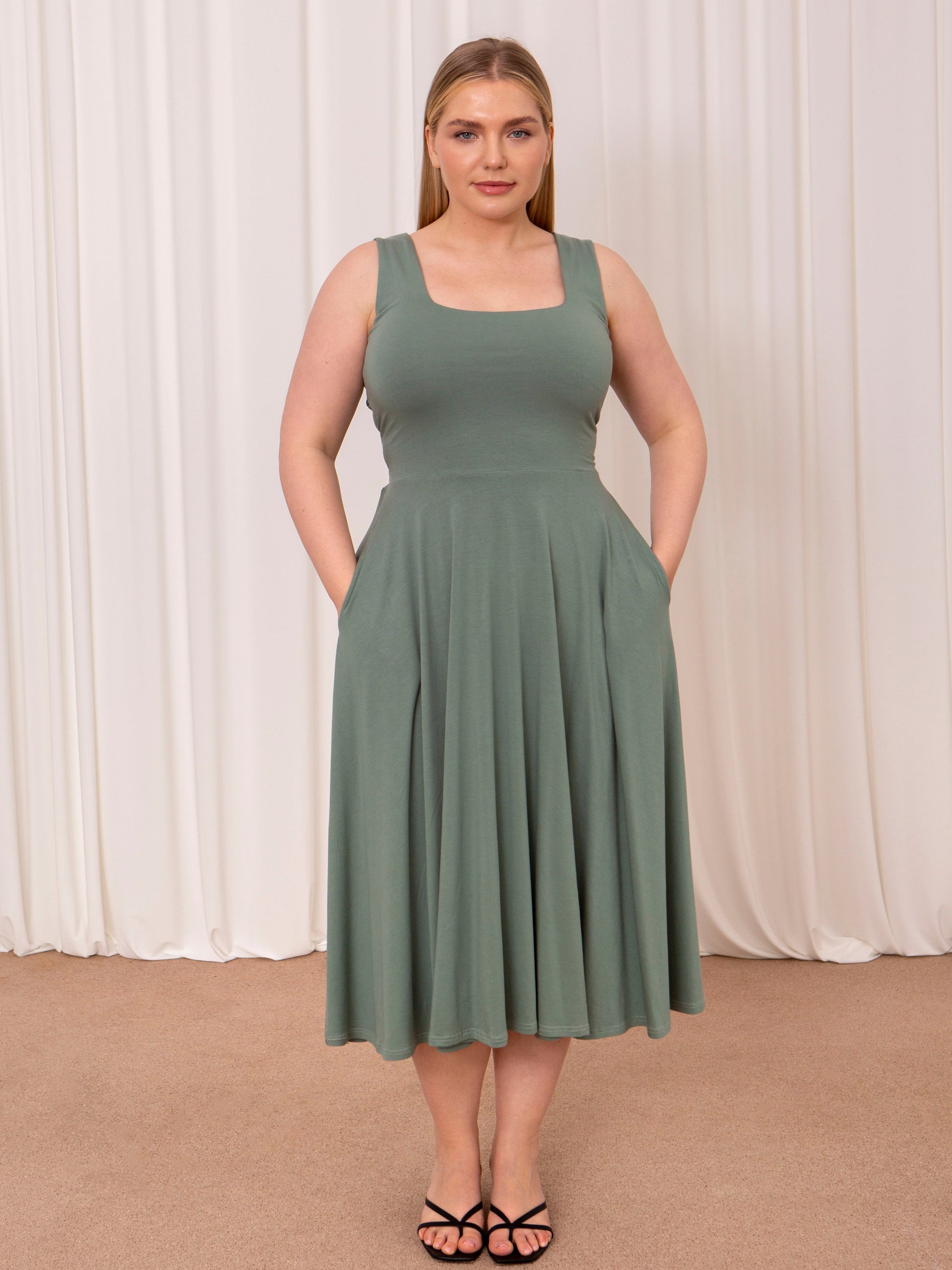 Juni Midi Dress: Versatile, Sustainable & Stylish
