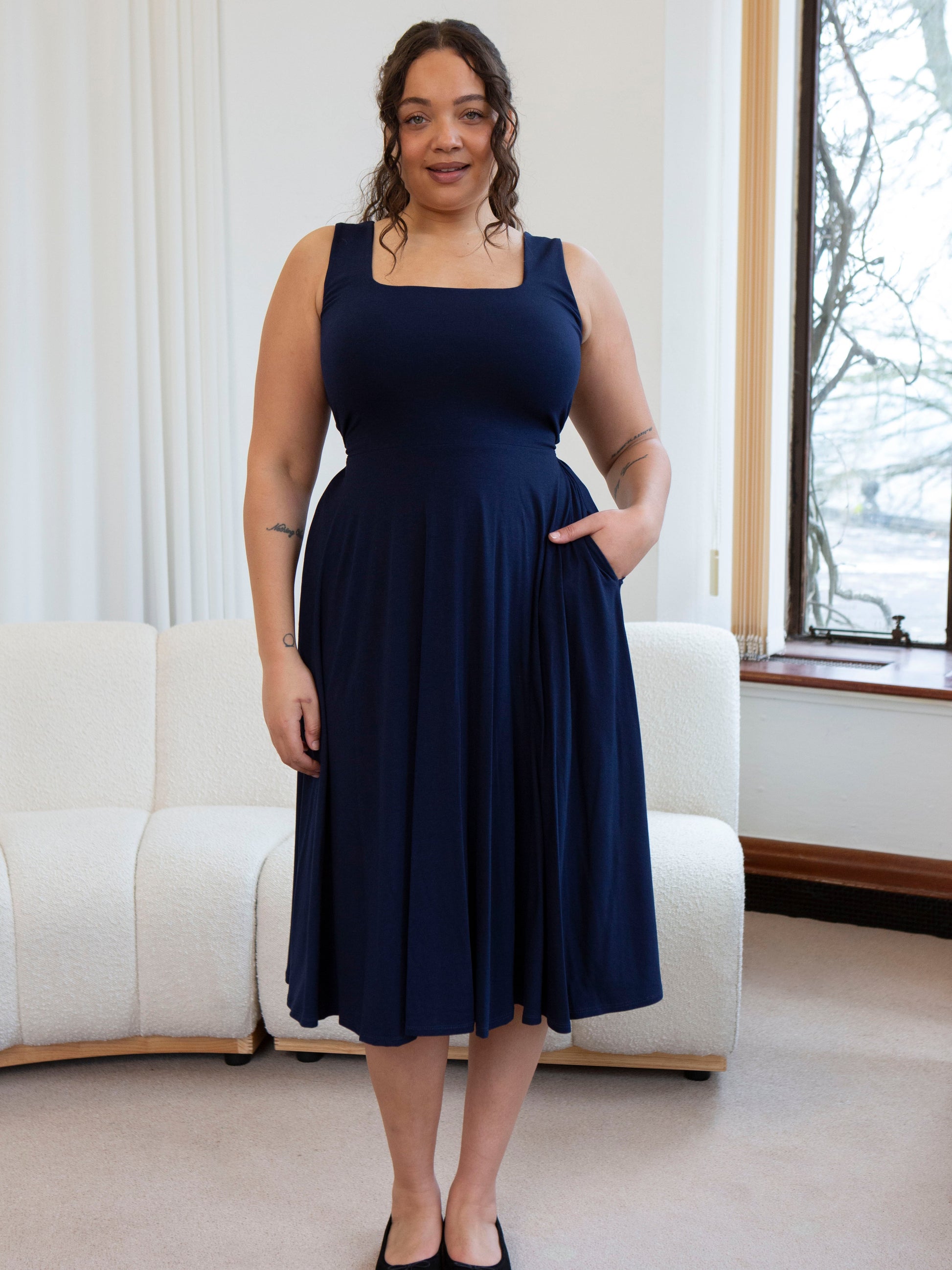Juni Midi Dress: Versatile, Sustainable & Stylish