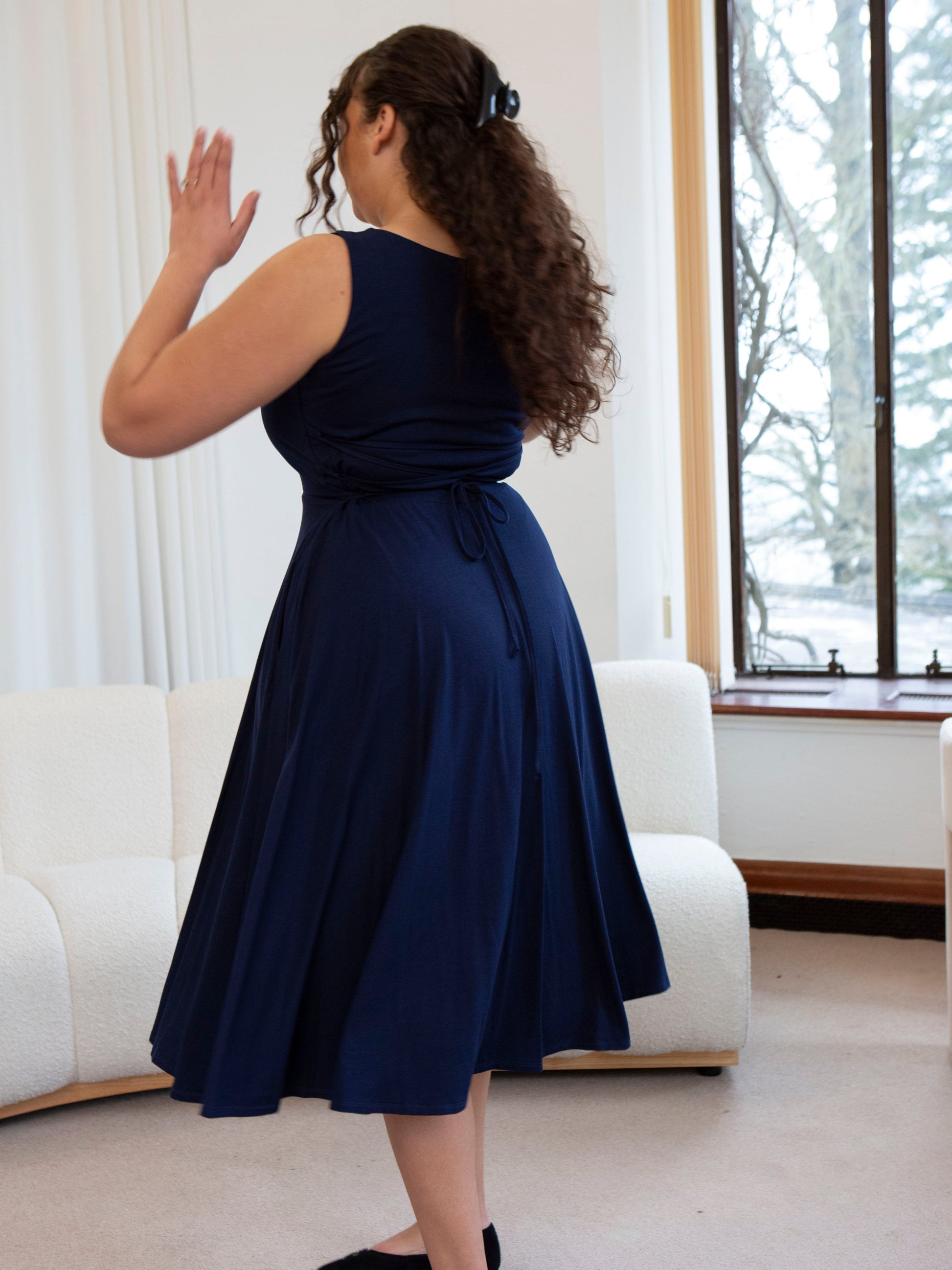 Juni Midi Dress: Versatile, Sustainable & Stylish
