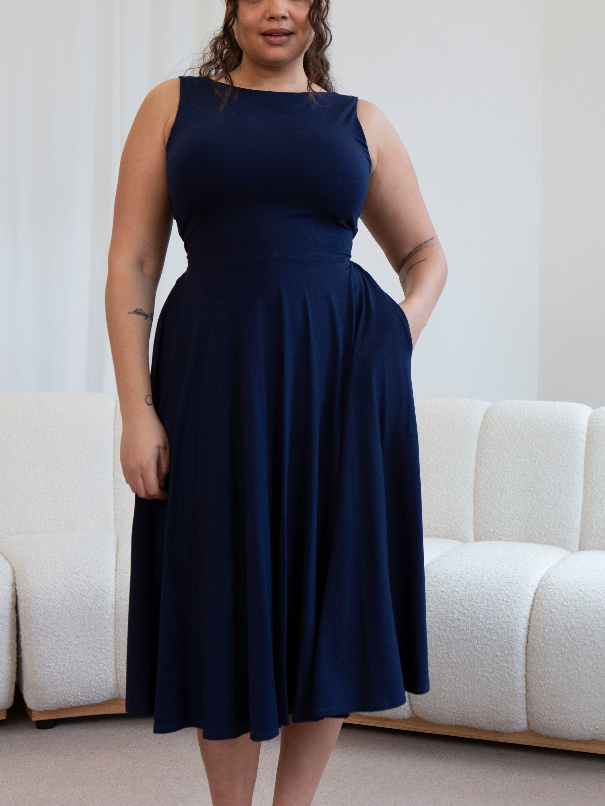 Juni Midi Dress: Versatile, Sustainable & Stylish