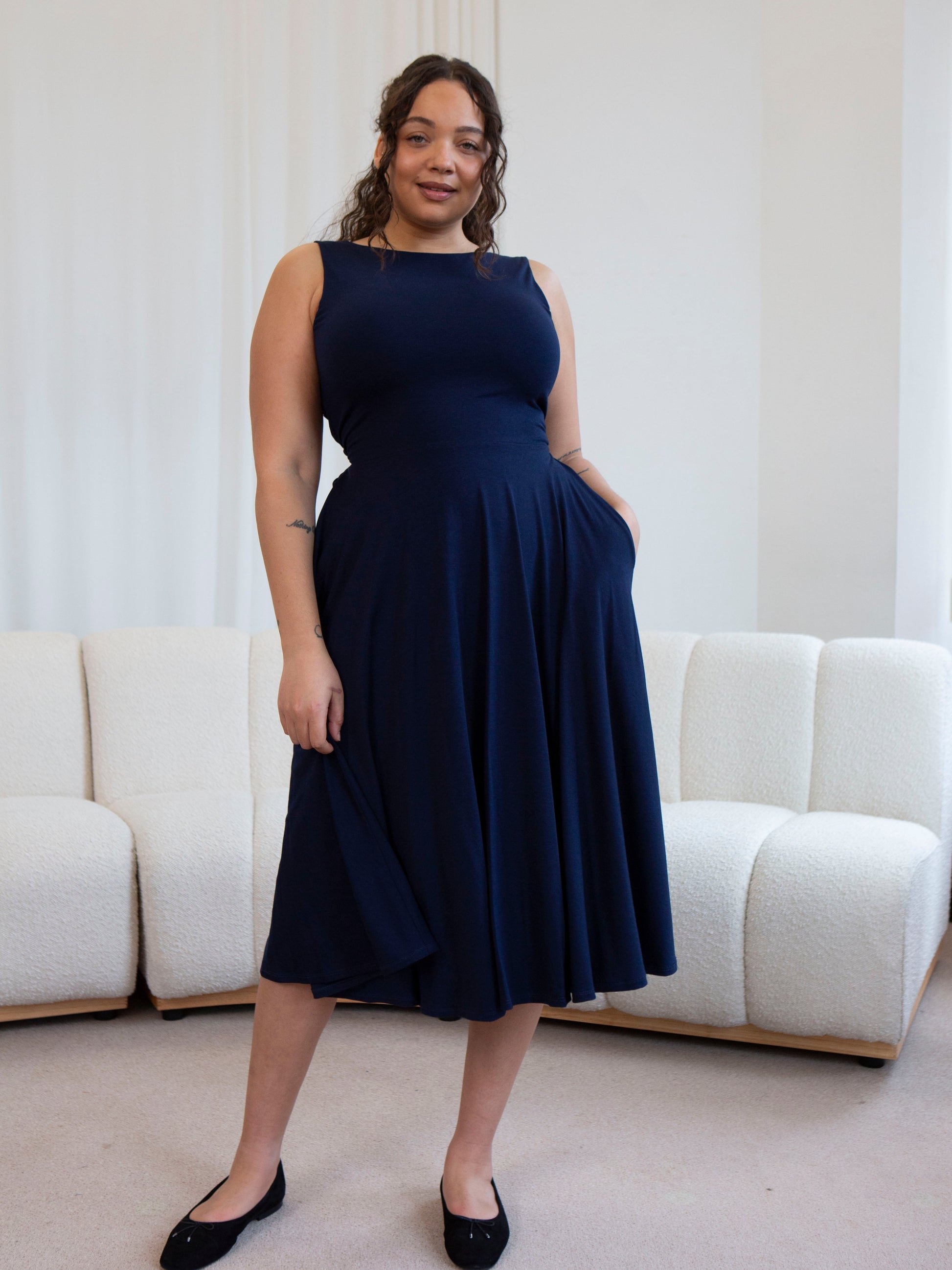 Juni Midi Dress: Versatile, Sustainable & Stylish