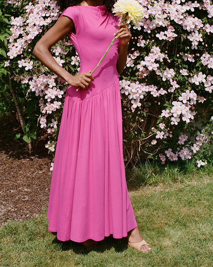 Lily Maxi Dress: Elegant & Flowy Stretch Jersey Gown