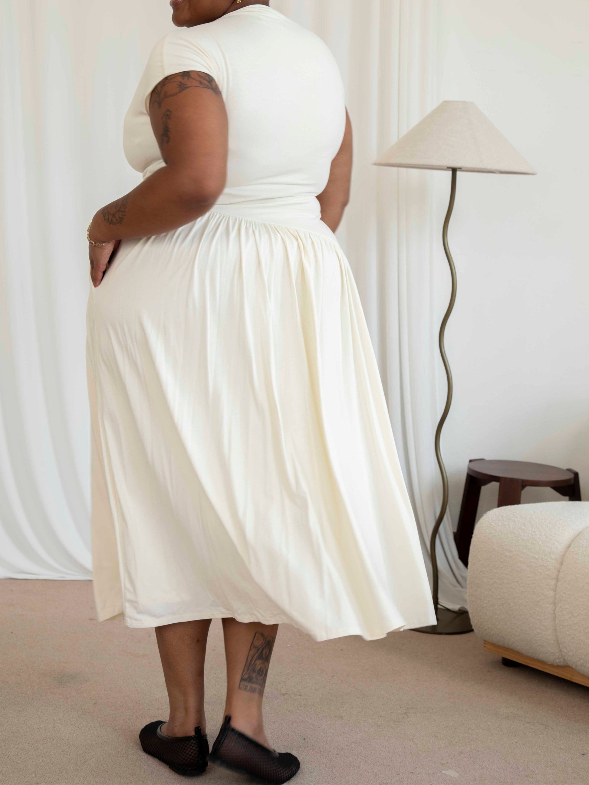 Lily Maxi Dress: Elegant & Flowy Stretch Jersey Gown